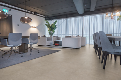 P525 click SRC light grey