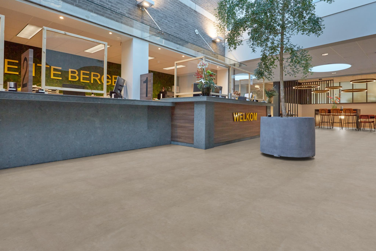 P525 click SRC light grey