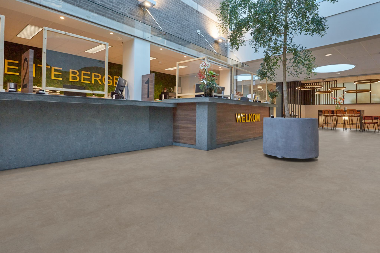 P525 click SRC warm grey