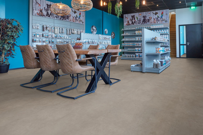 P525 click SRC warm grey