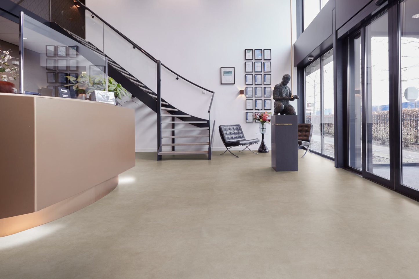 P529 loose lay light grey