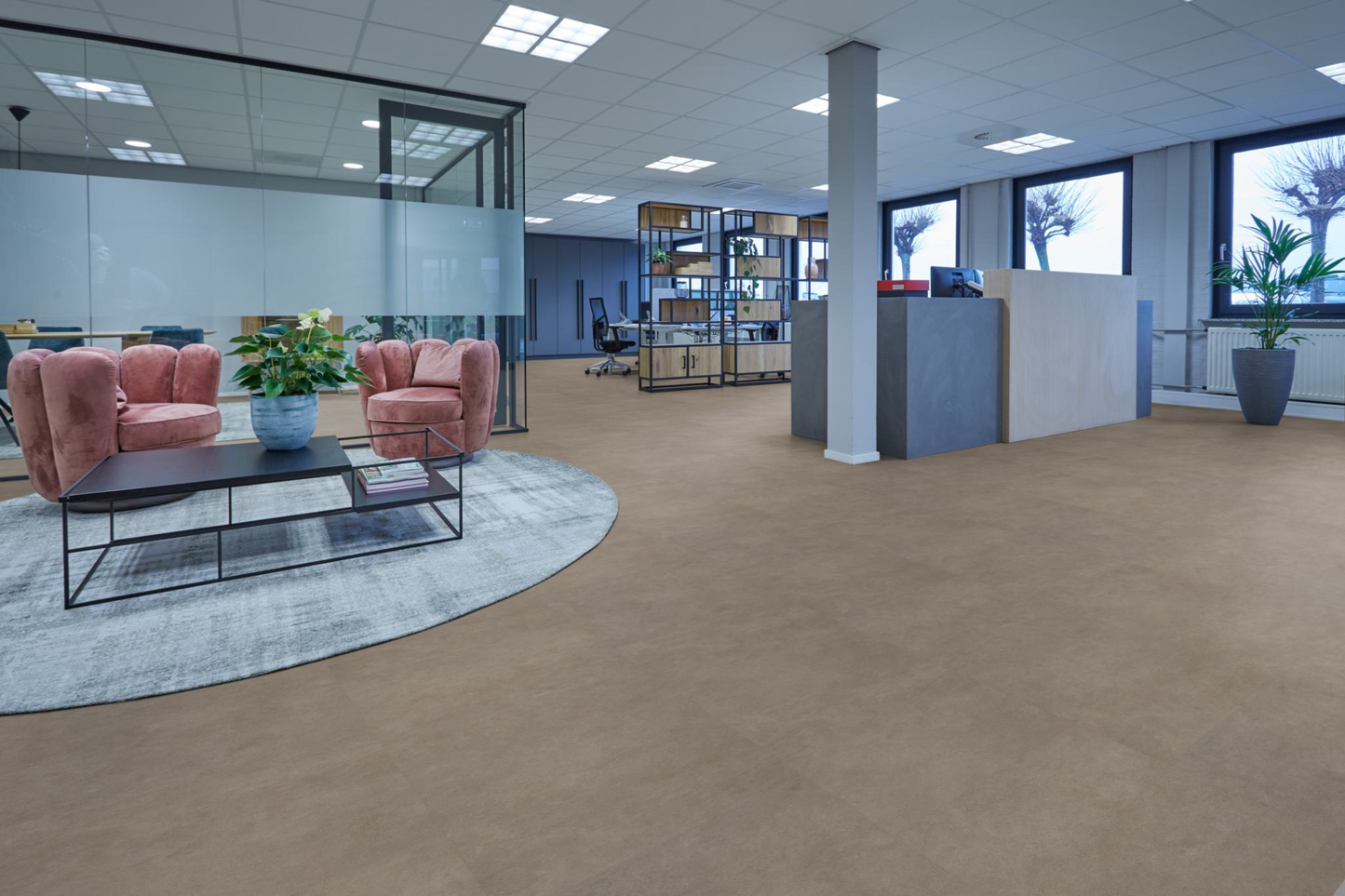 P529 loose lay warm grey