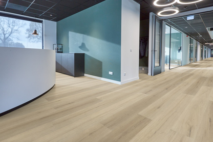 P535 click SRC warm beige