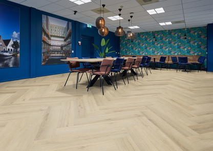 P735 visgraat click SRC warm beige