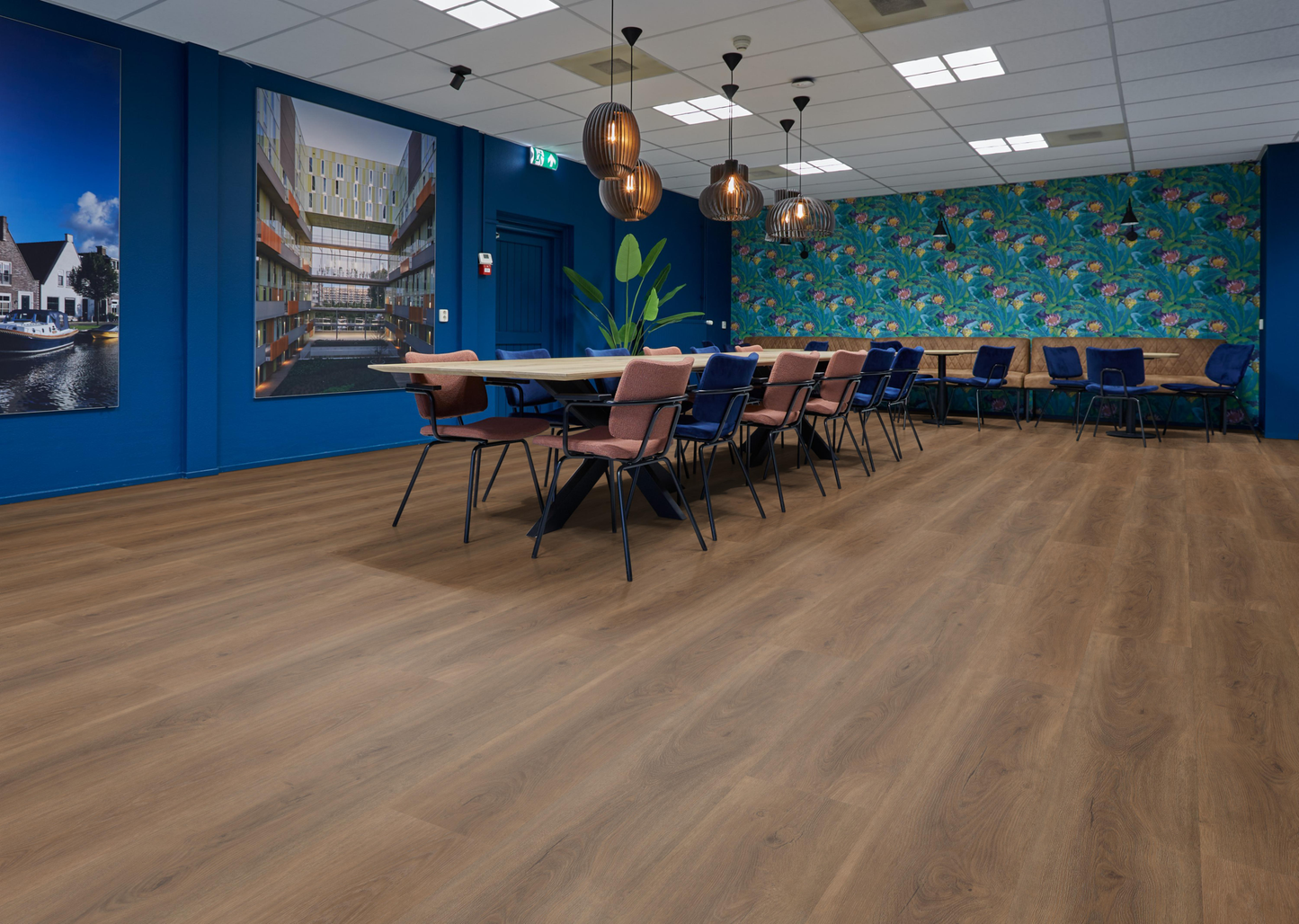 P435 click SRC warm brown