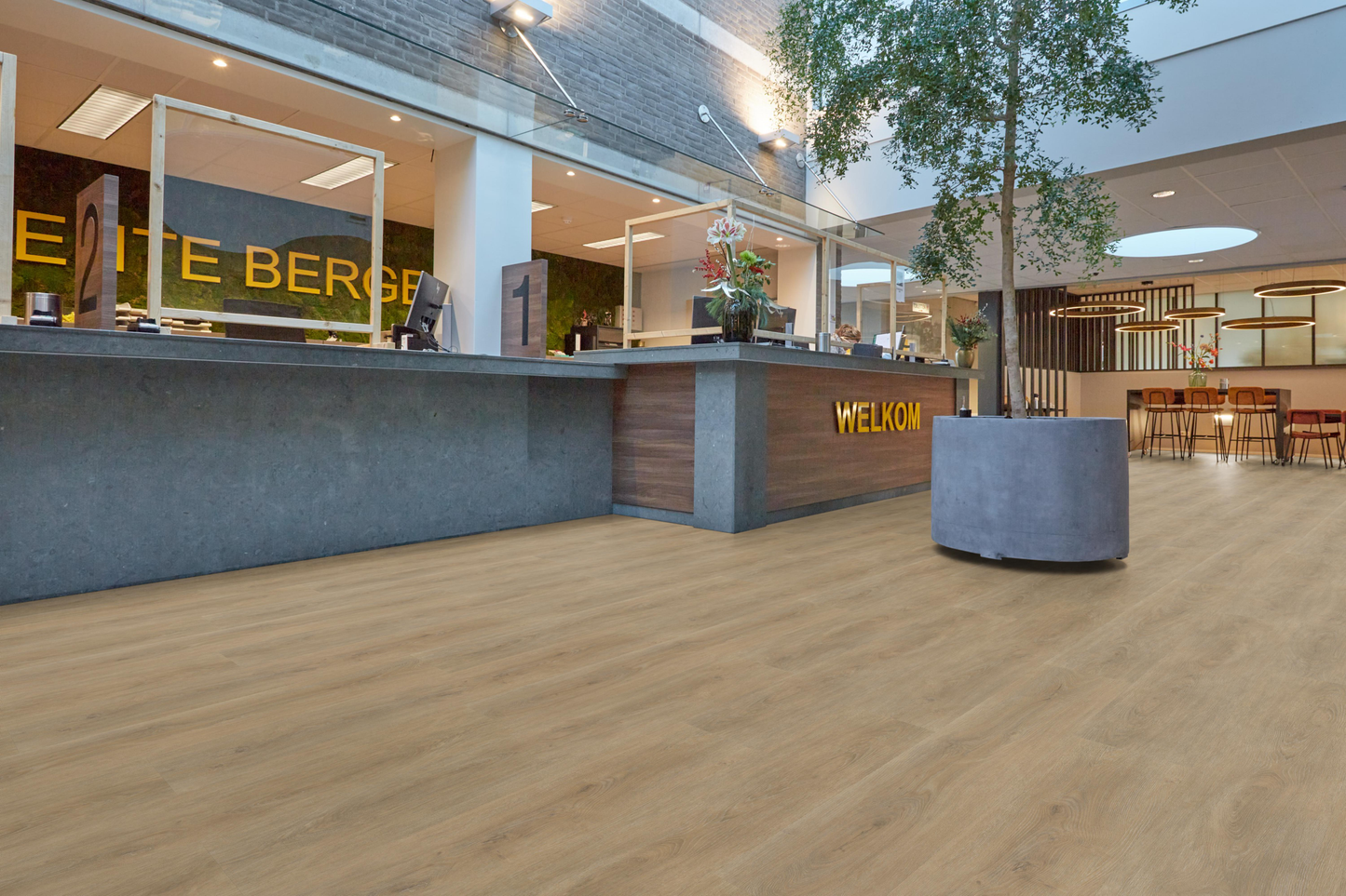 P435 click SRC natural oak