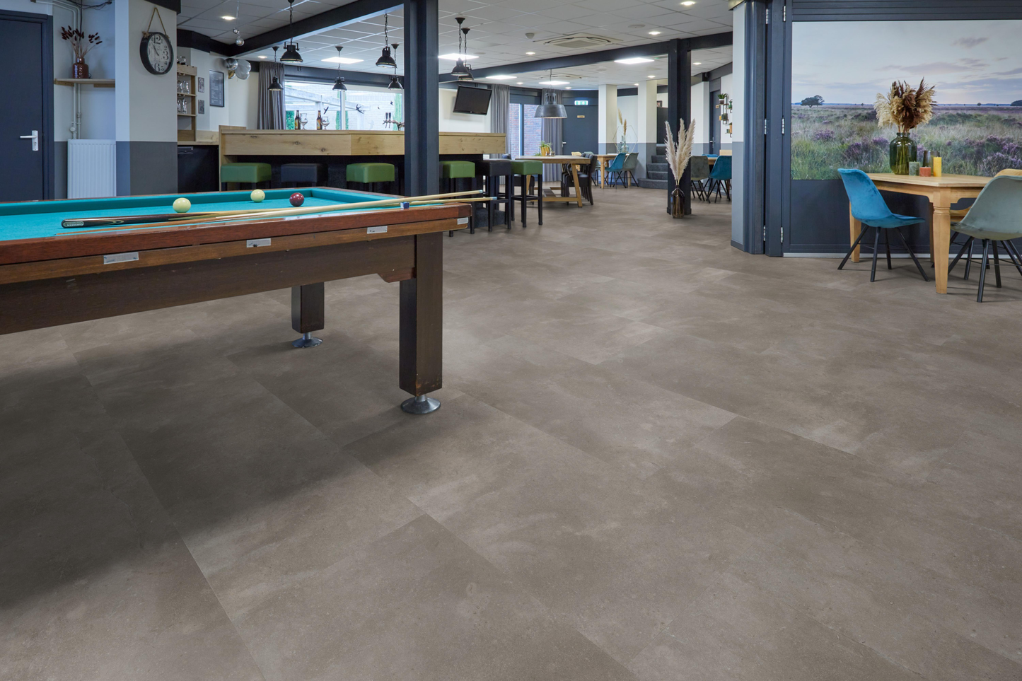 P325 click SRC warm grey