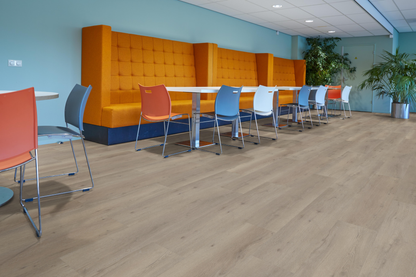 P415 click SRC light oak