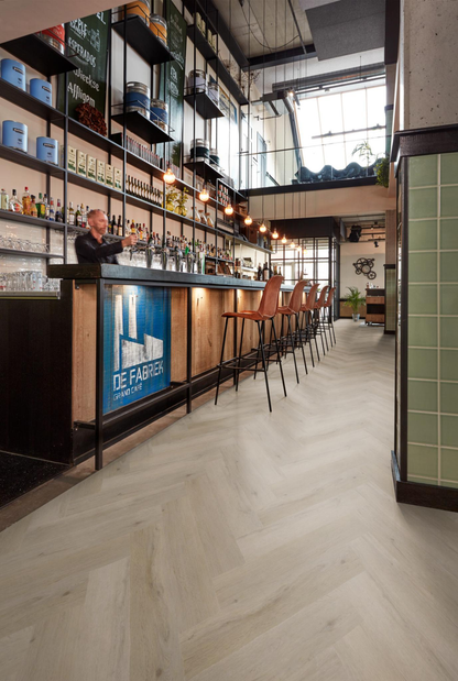 P610 visgraat dryback light oak