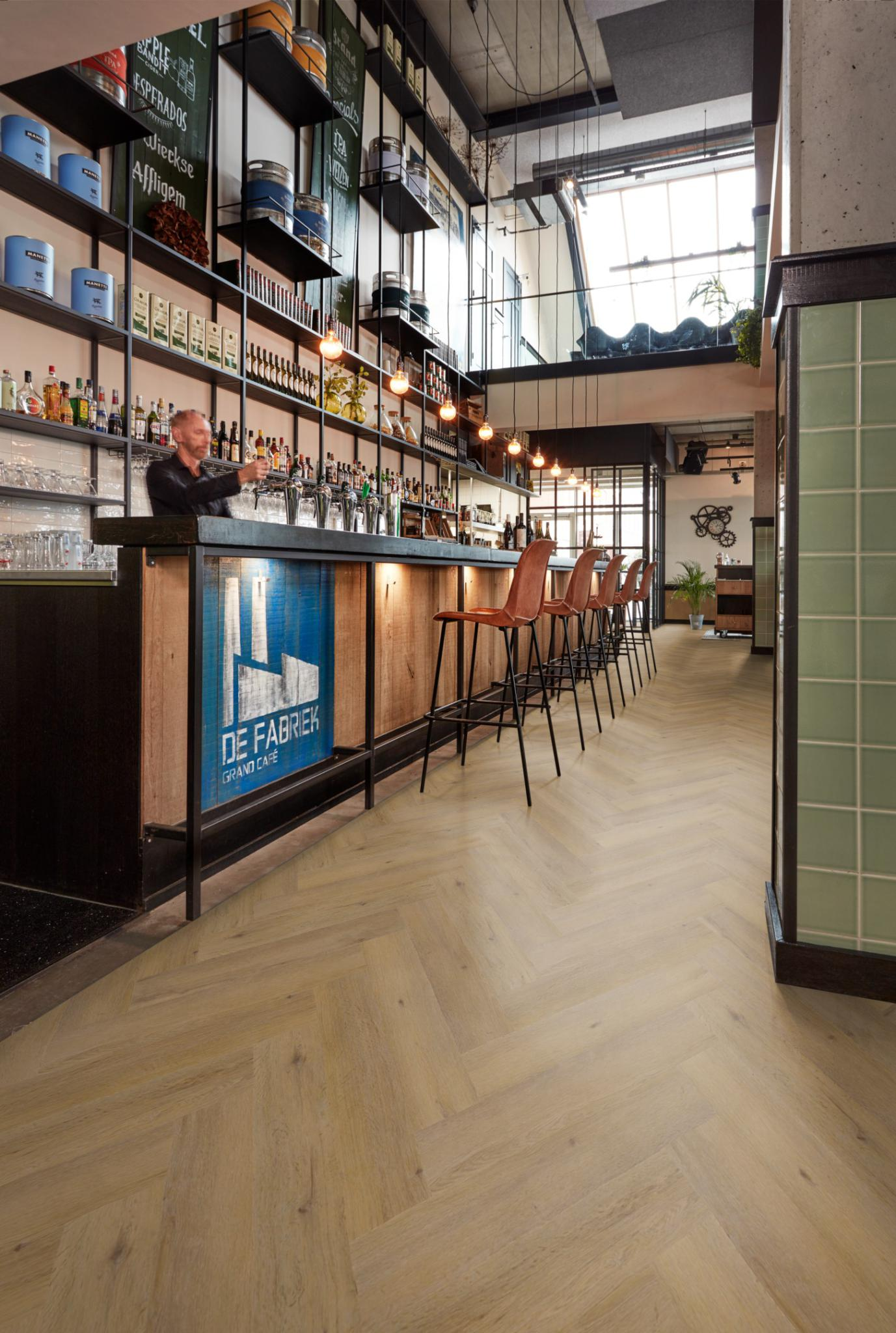 P610 visgraat dryback dark oak