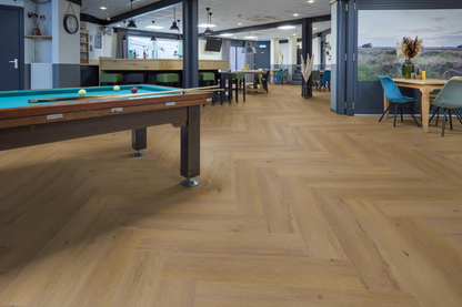 P615 visgraat click SRC dark oak