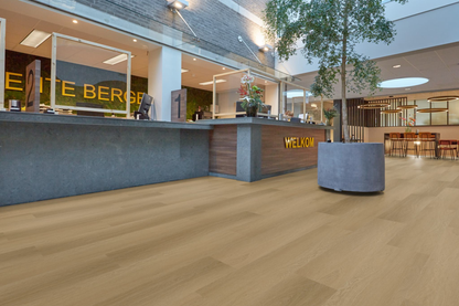 P425 click SRC warm oak