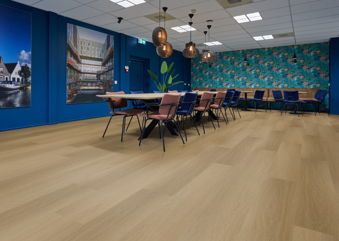 P425 click SRC warm oak