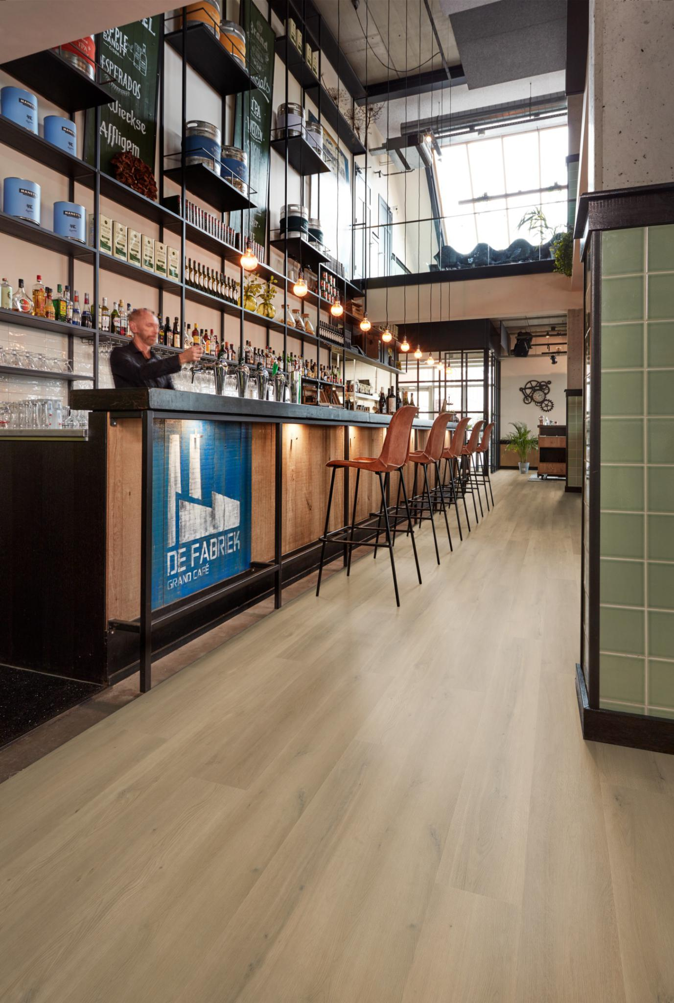 P470 dryback warm oak