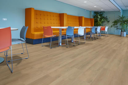 P475 click SRC warm oak