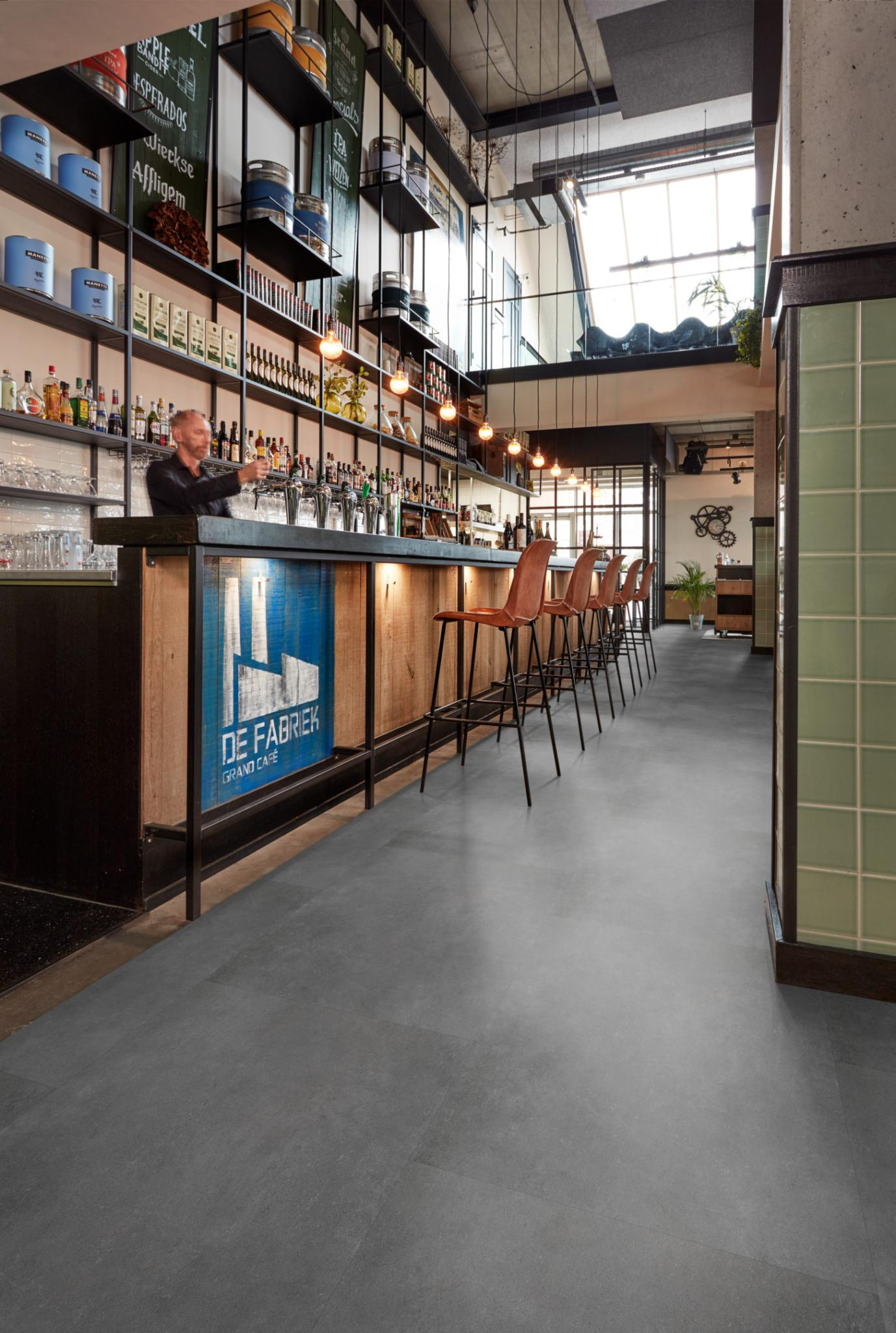 P341 XL dryback dark grey