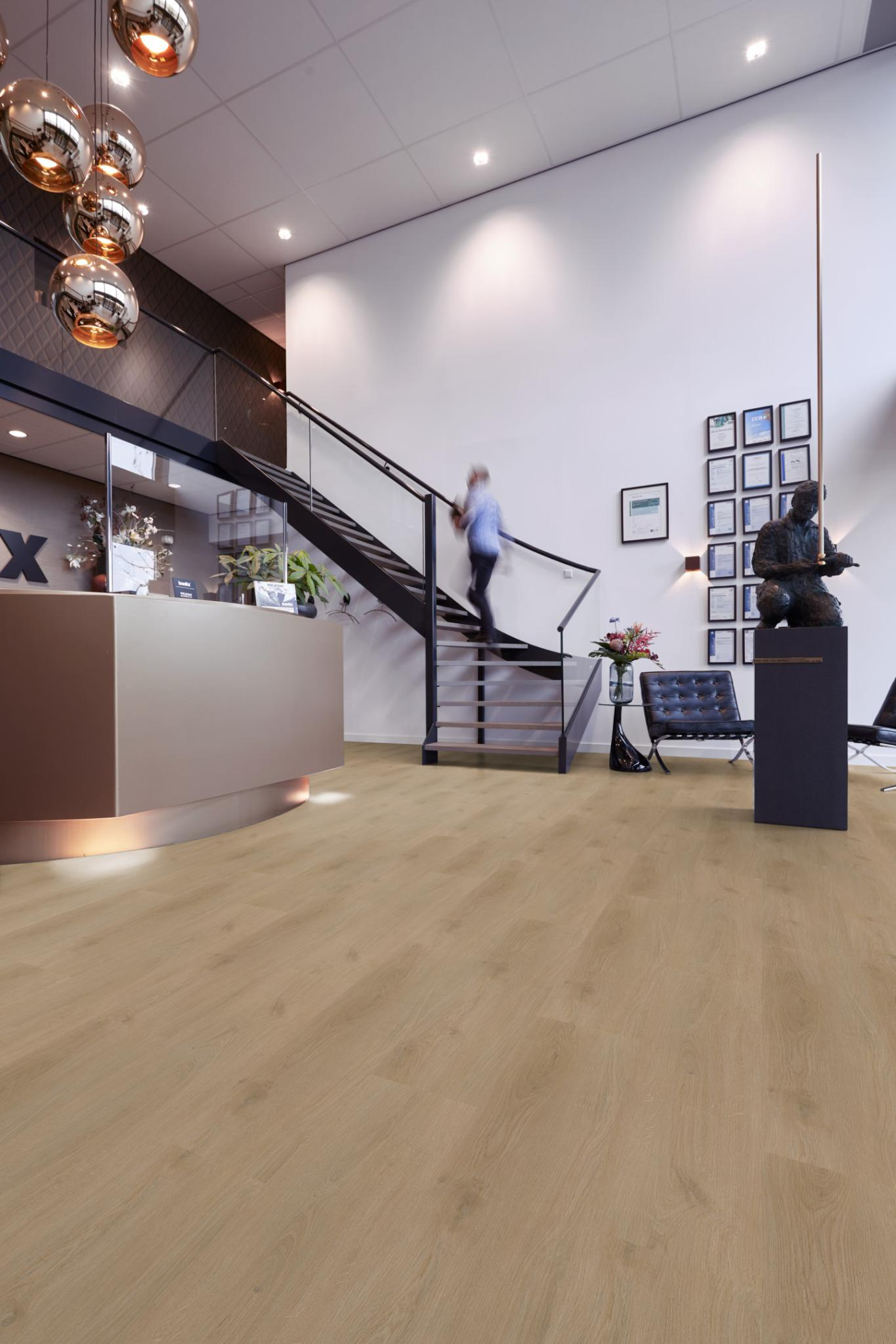 P440 dryback natural oak