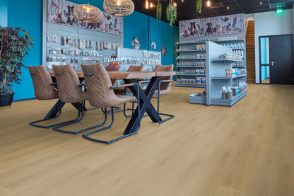 P445 click light oak