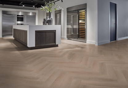P645 visgraat click dark oak
