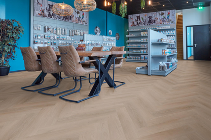 P645 visgraat click dark oak