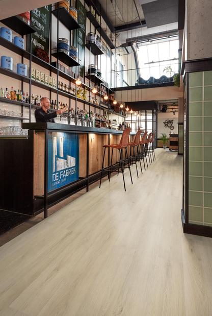 P500 dryback warm oak