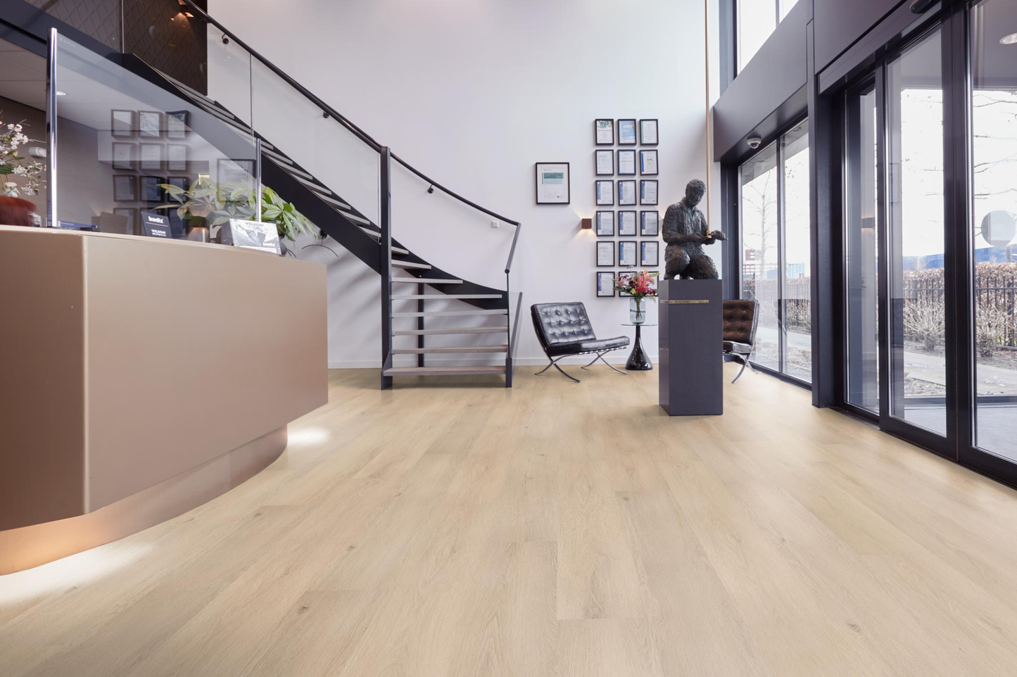 P505 click SRC light oak