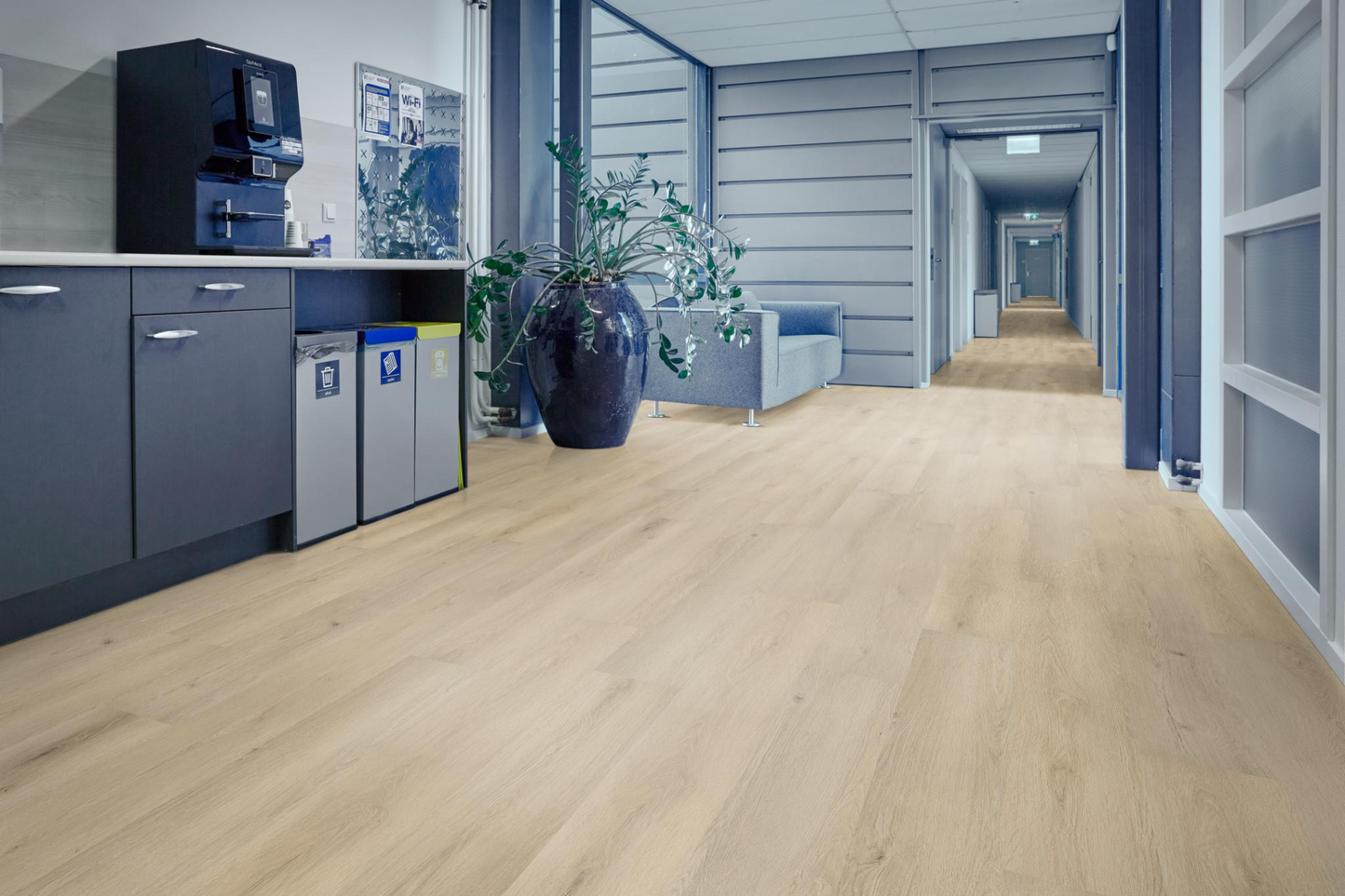 P505 click SRC warm oak