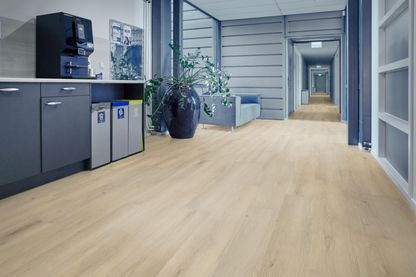 P505 click SRC warm oak