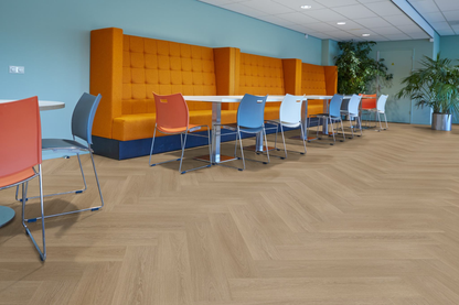 P710 visgraat dryback warm oak