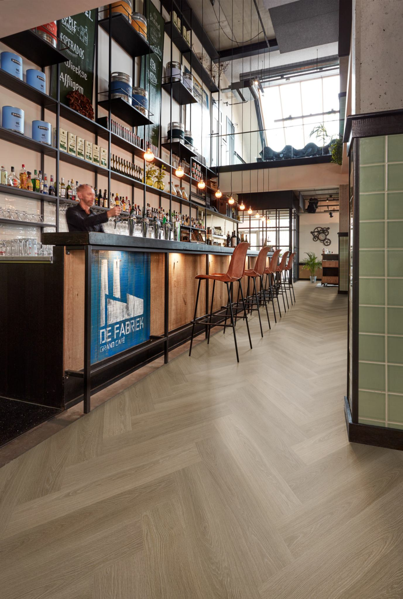 P710 visgraat dryback dark oak