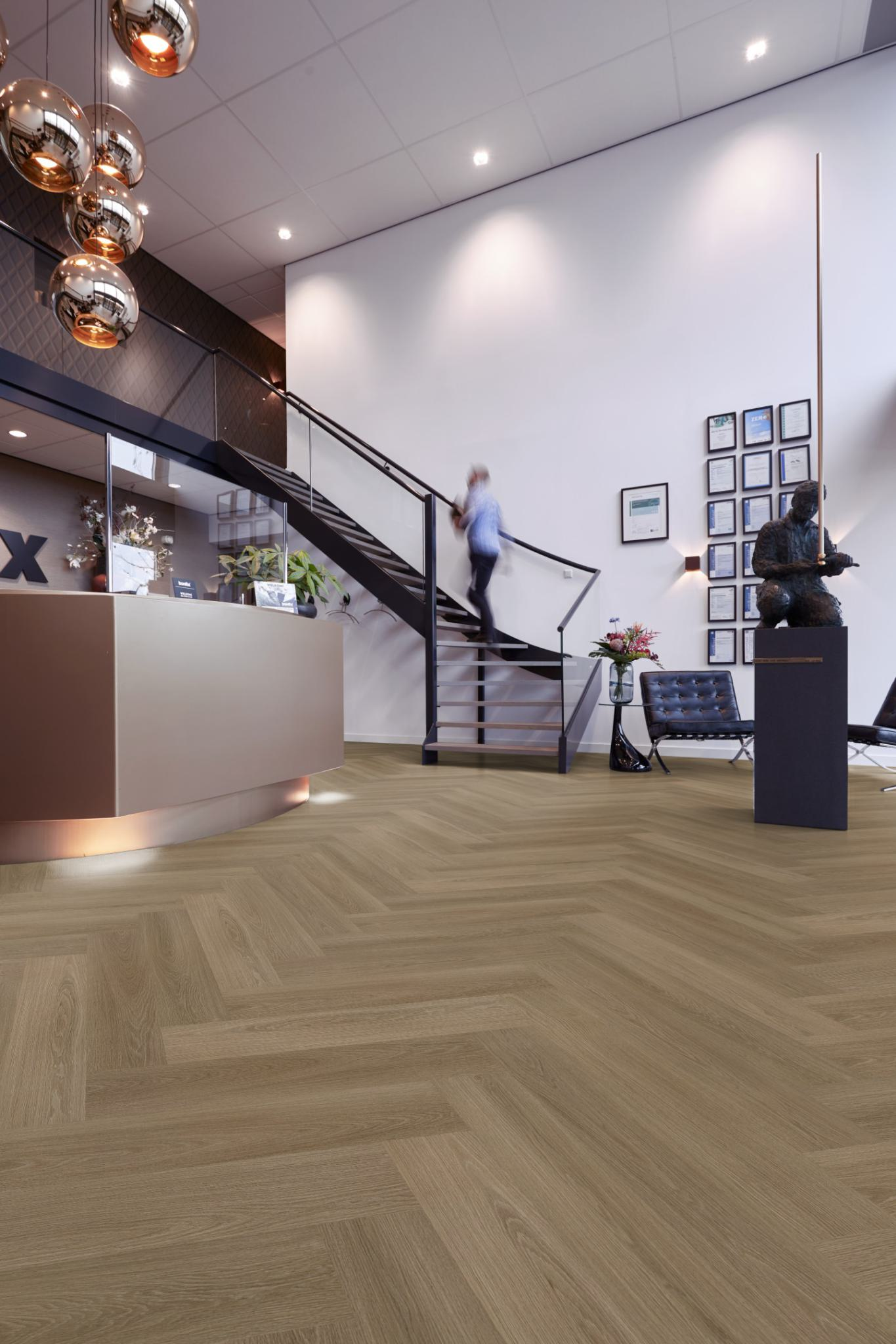 P710 visgraat dryback dark oak