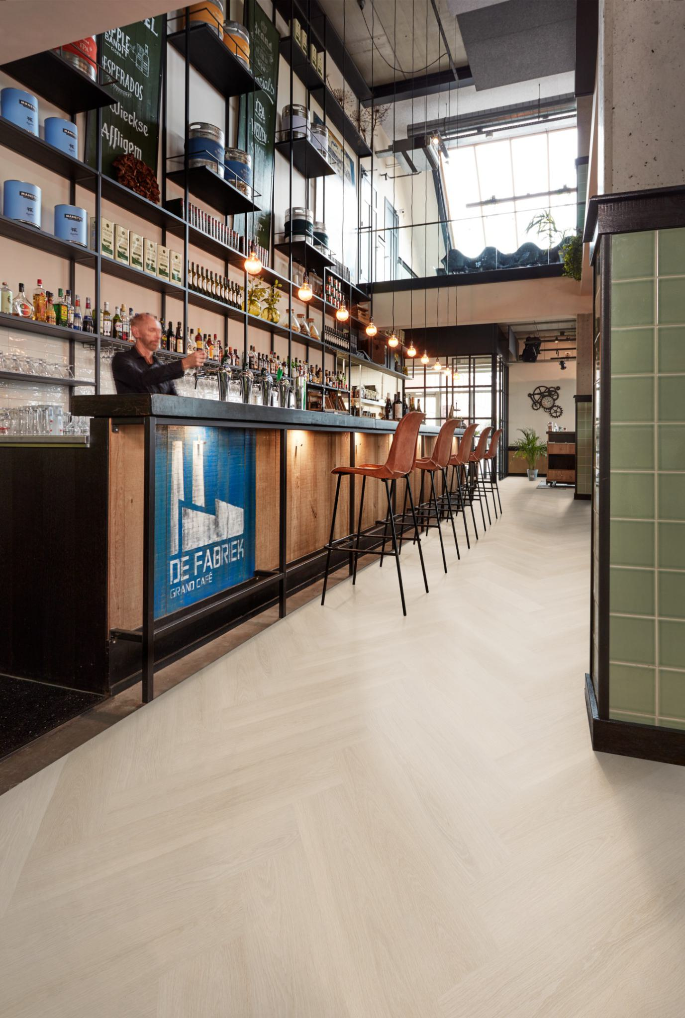 P715 visgraat click SRC beige