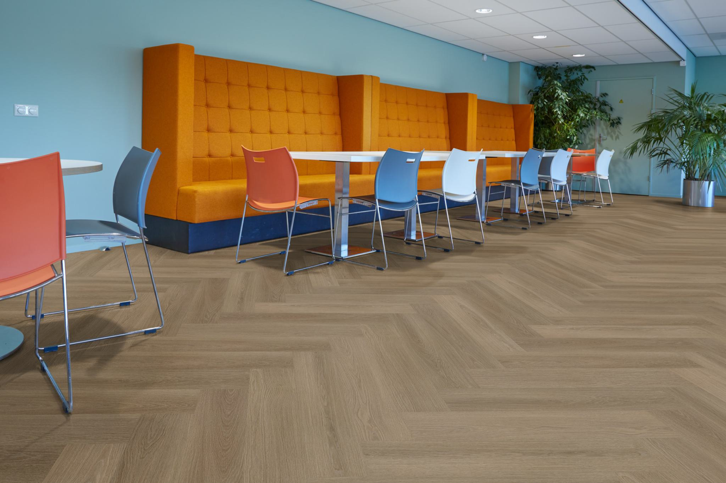 P715 visgraat click SRC dark oak