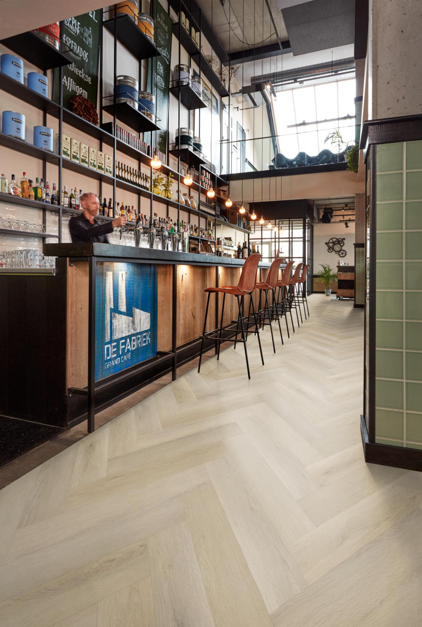 P700 visgraat dryback light oak