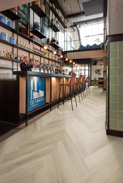 P700 visgraat dryback warm oak