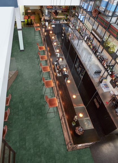 P370 dryback dark green