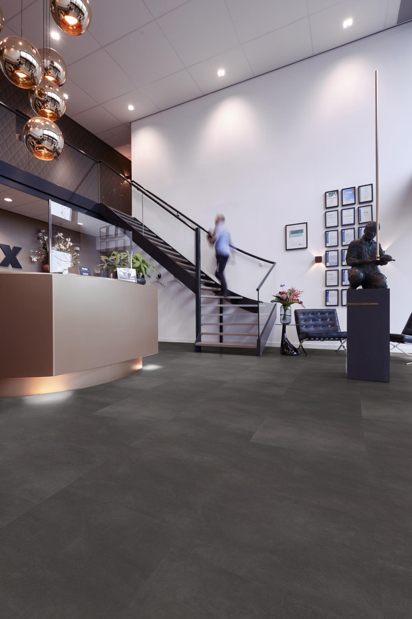 P336 XL click SRC anthracite