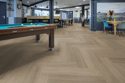 P590 visgraat dryback smoky