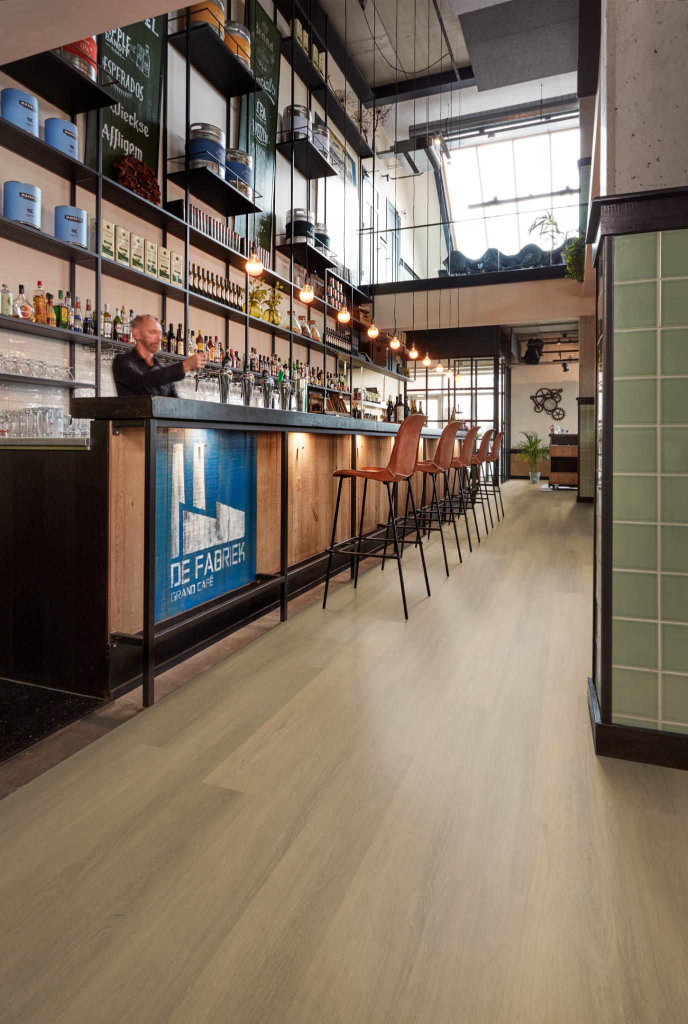 P495 click SRC warm natural